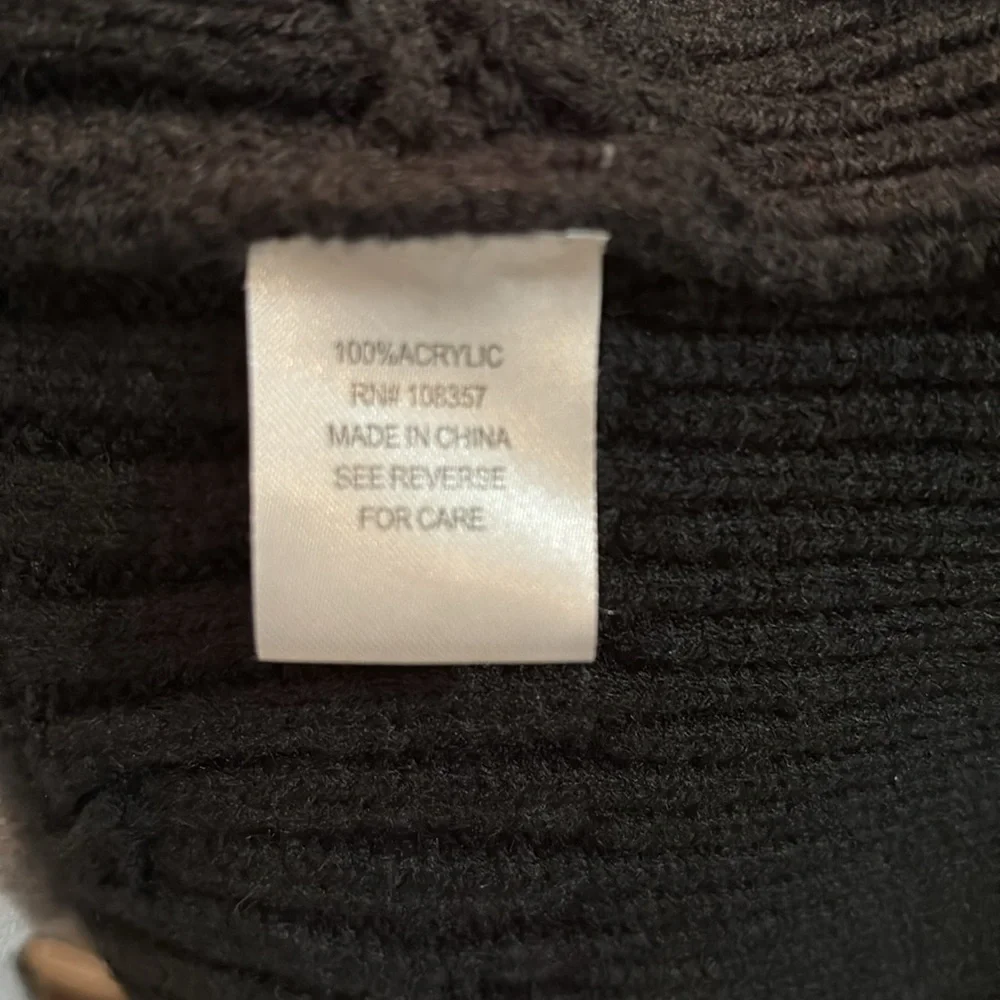 Evereve Open Shoulder Turtleneck Sweater - Picture 5 of 8